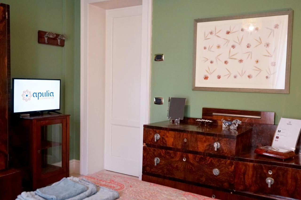 Appartamento Di Fronte Al Mare By Apulia Accommodation 바리 외부 사진